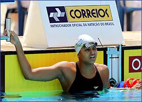 A pernambucana Etiene tem 19 anos e já tem um título marcante para a natação brasileira. Ela foi medalha de prata do Campeonato Mundial Júnior da FINA, em 2008, no México / Foto: Satiro Sodré